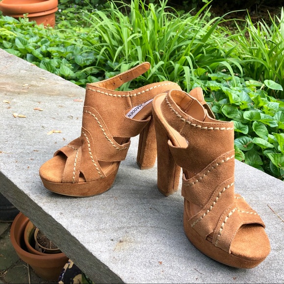 Steve Madden Suede Carmel Platform Heels Size 6 🆕 - Picture 2 of 6